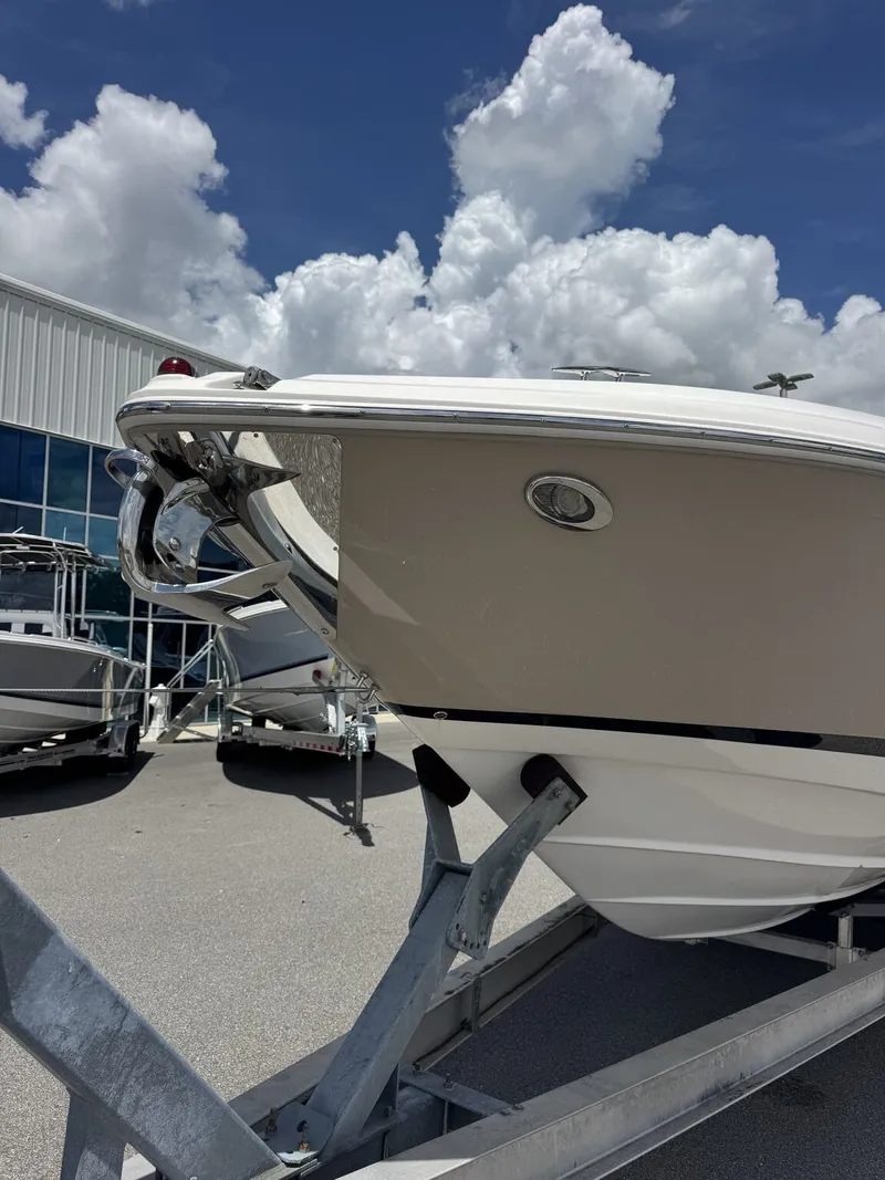 Slide: The Image of Regal ES 2700 2015 - 4
