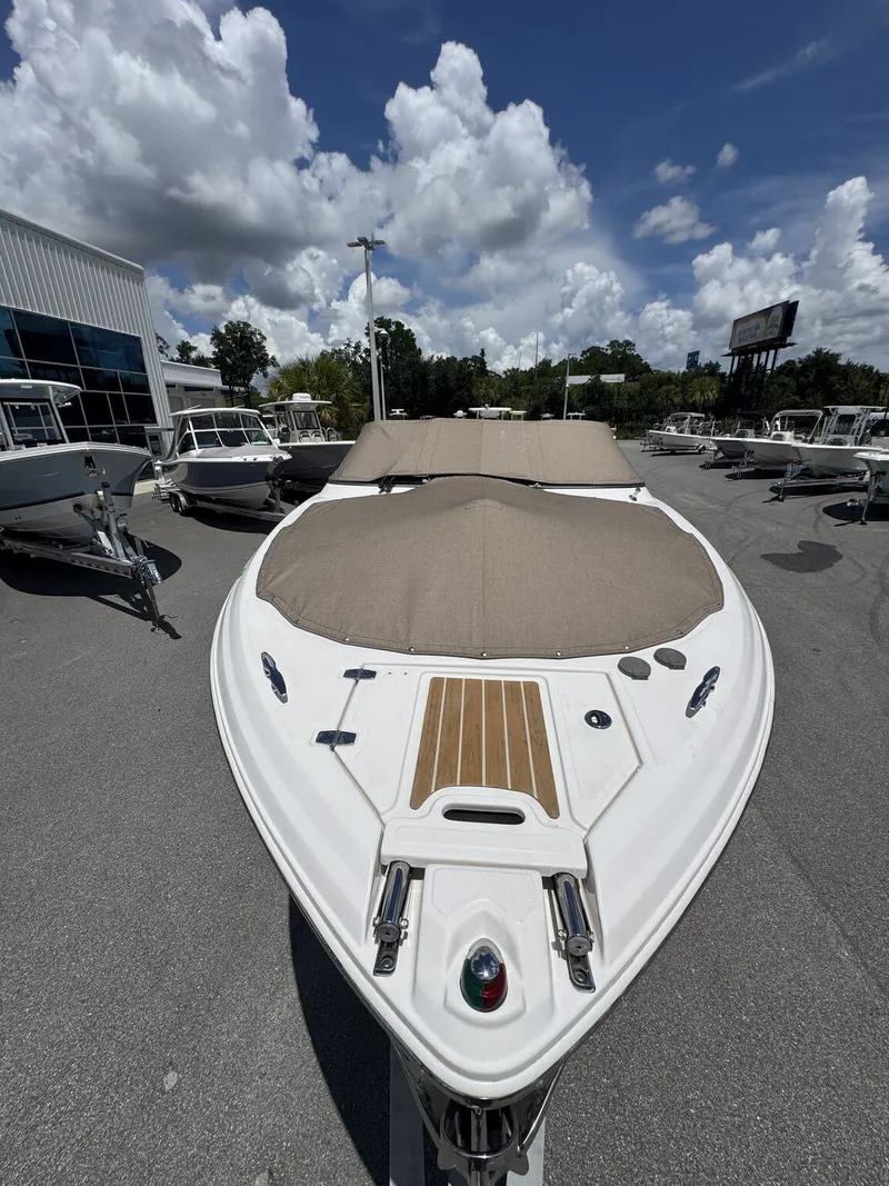 Slide: The Image of Regal ES 2700 2015 - 10