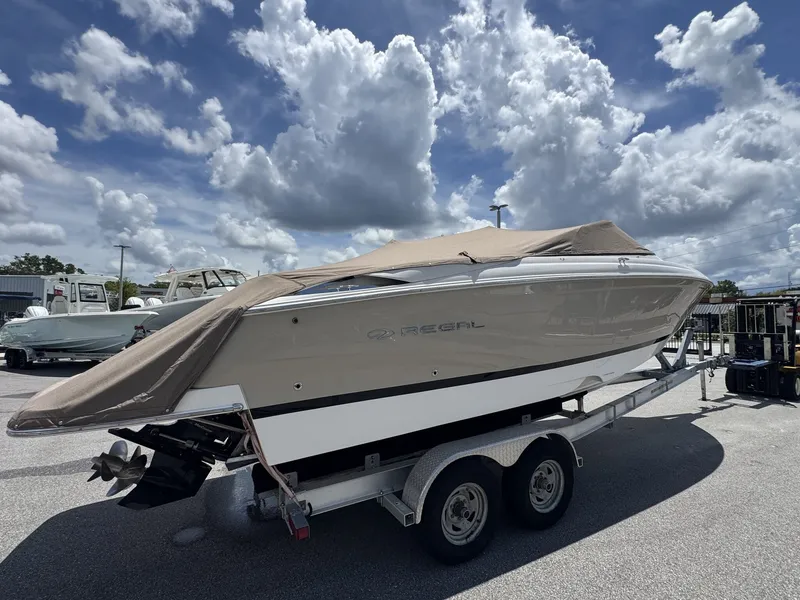 Slide: The Image of Regal ES 2700 2015 - 3