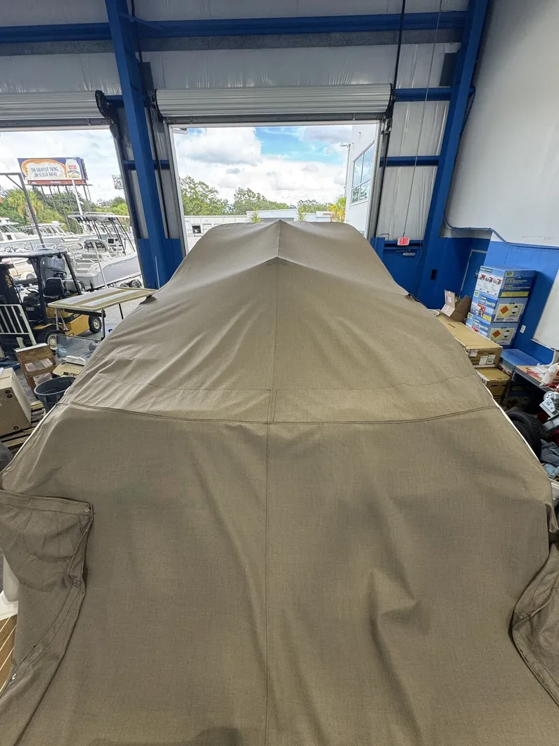 Slide: The Image of Regal ES 2700 2015 - 16
