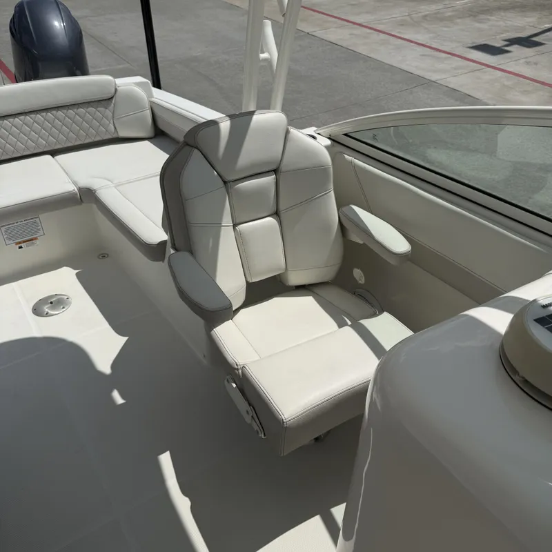 Slide: The Image of World Cat 230 SD 2024 - 18