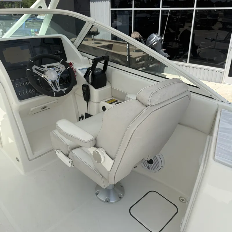 Slide: The Image of World Cat 230 SD 2024 - 22