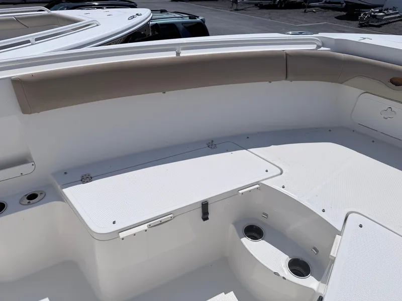 Slide: The Image of Sailfish 290 CC 2018 - 18