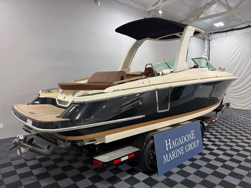 Slide: The Image of Chris-Craft Launch 28 GT 2022 - 3