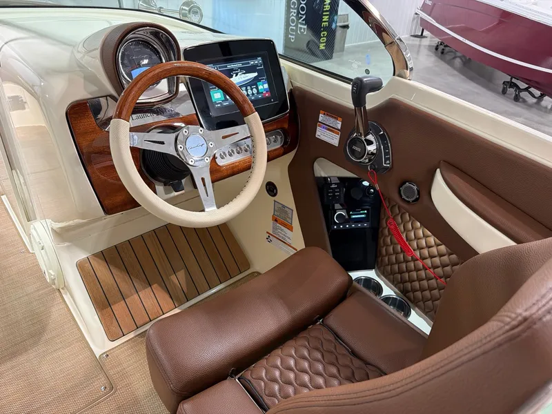 Slide: The Image of Chris-Craft Launch 28 GT 2022 - 21