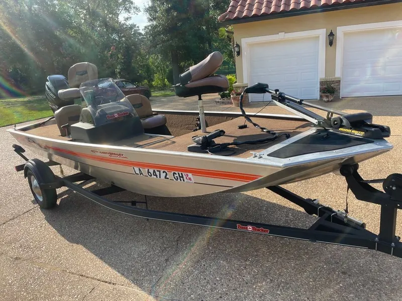 The Image of Tracker Classic 2018 - 0