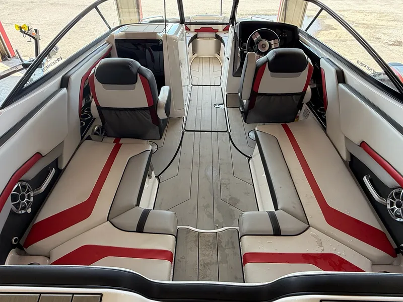 Slide: The Image of Yamaha 242X 2020 - 9