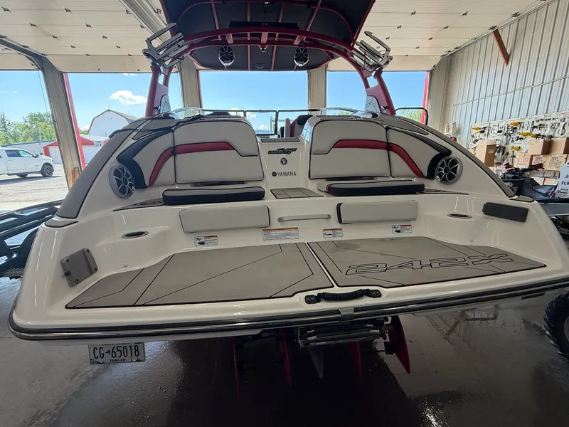 Slide: The Image of Yamaha 242X 2020 - 8