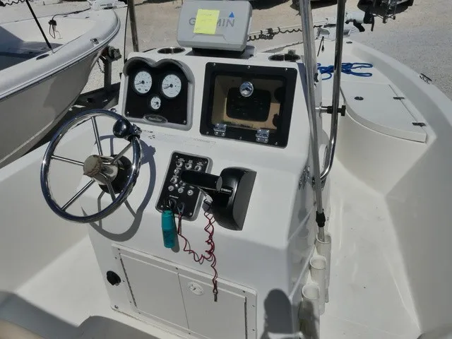 Slide: The Image of NauticStar 1810 NauticBay 2017 - 6