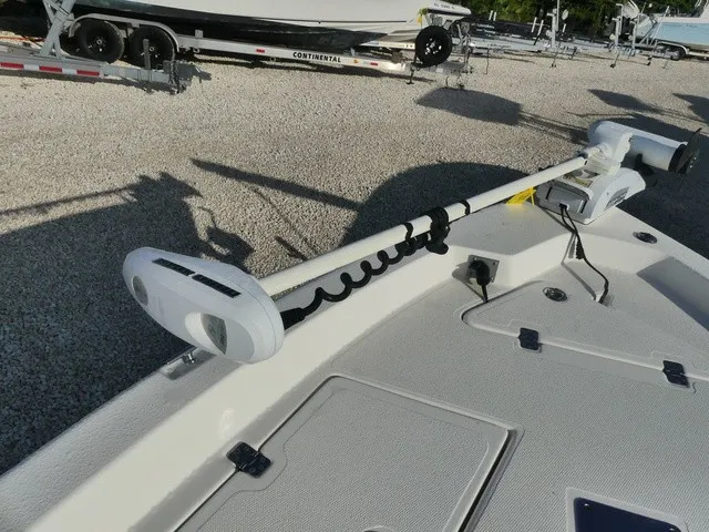 Slide: The Image of NauticStar 1810 NauticBay 2017 - 12