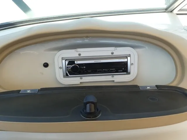 Slide: The Image of Sea Ray 180 Bow Rider 2001 - 13