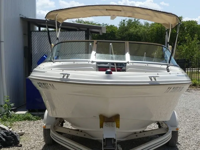Slide: The Image of Sea Ray 180 Bow Rider 2001 - 7