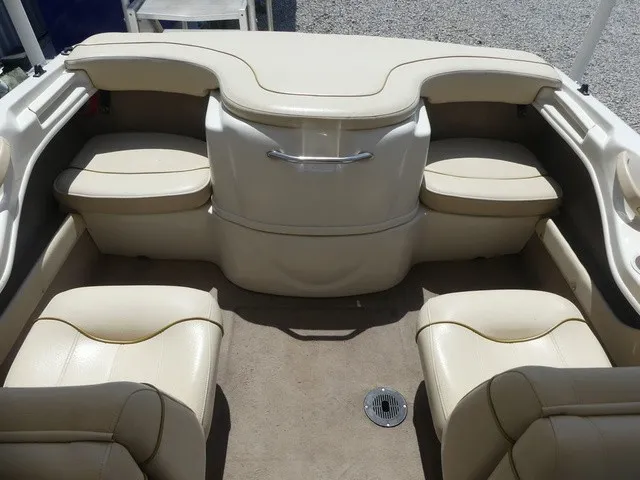 Slide: The Image of Sea Ray 180 Bow Rider 2001 - 16