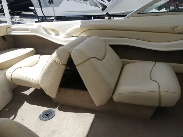 Slide: The Image of Sea Ray 180 Bow Rider 2001 - 17