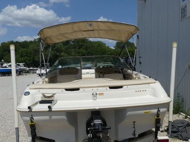 Slide: The Image of Sea Ray 180 Bow Rider 2001 - 4