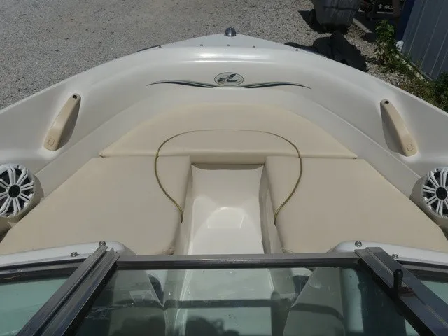 Slide: The Image of Sea Ray 180 Bow Rider 2001 - 10