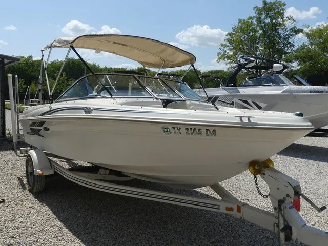 Slide: The Image of Sea Ray 180 Bow Rider 2001 - 6