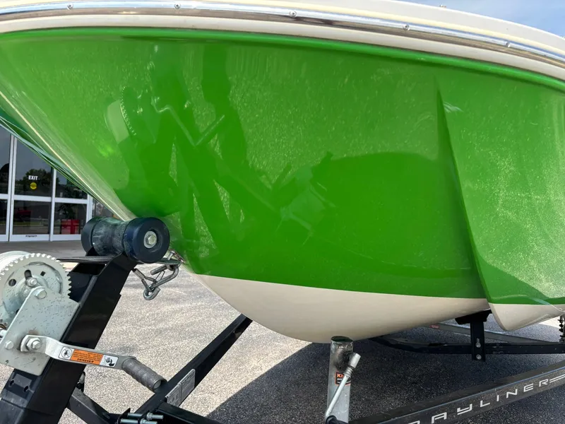 Slide: The Image of Bayliner E16 2016 - 23