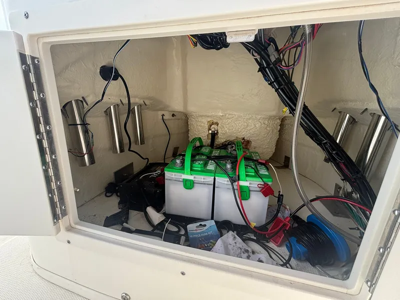 Slide: The Image of NauticStar 211 Angler 2018 - 32