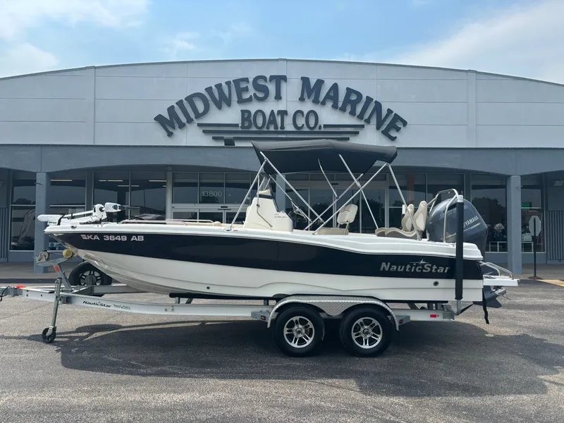 The Image of NauticStar 211 Angler 2018 - 1