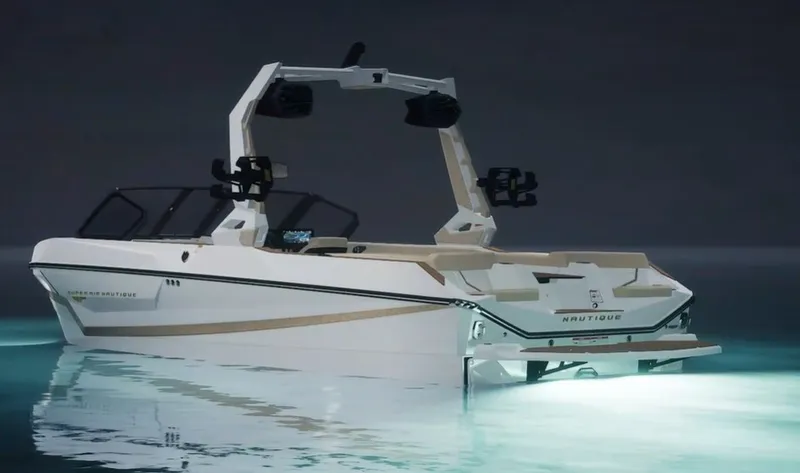Slide: The Image of Nautique Super Air Nautique S23 2027 - 10