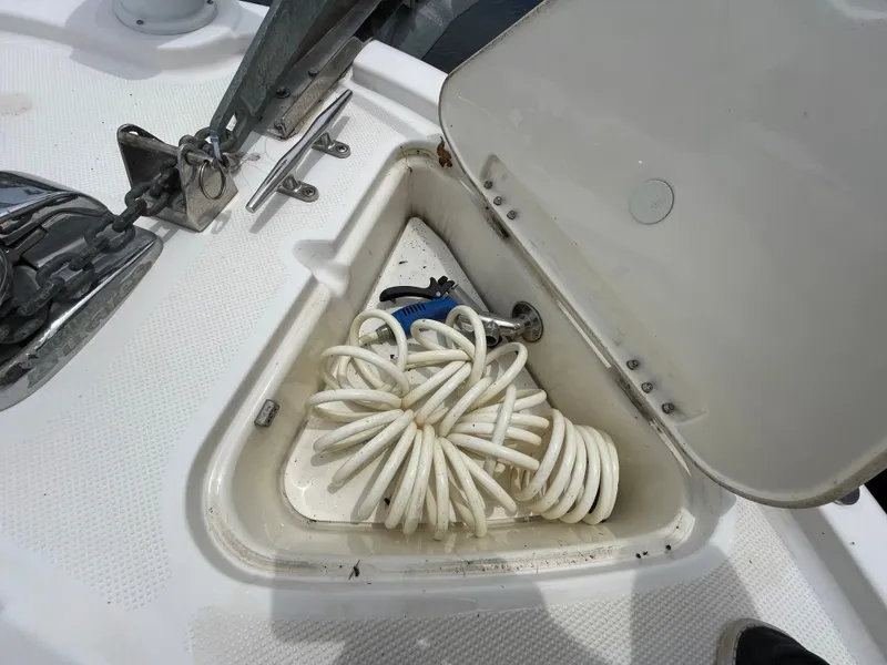 Slide: The Image of Meridian 341 Sedan 2008 - 14