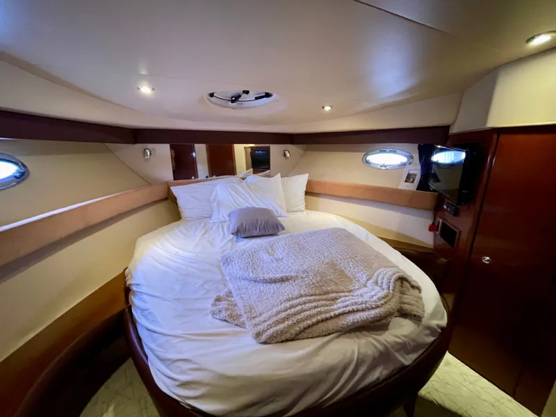 Slide: The Image of Meridian 341 Sedan 2008 - 84