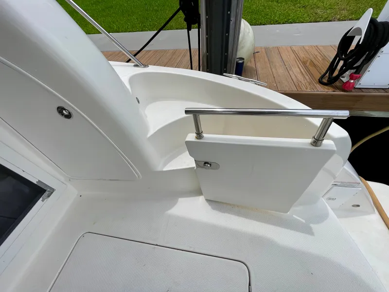 Slide: The Image of Meridian 341 Sedan 2008 - 19