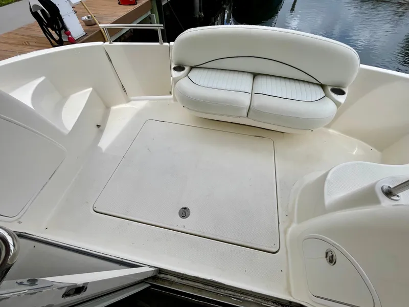 Slide: The Image of Meridian 341 Sedan 2008 - 22