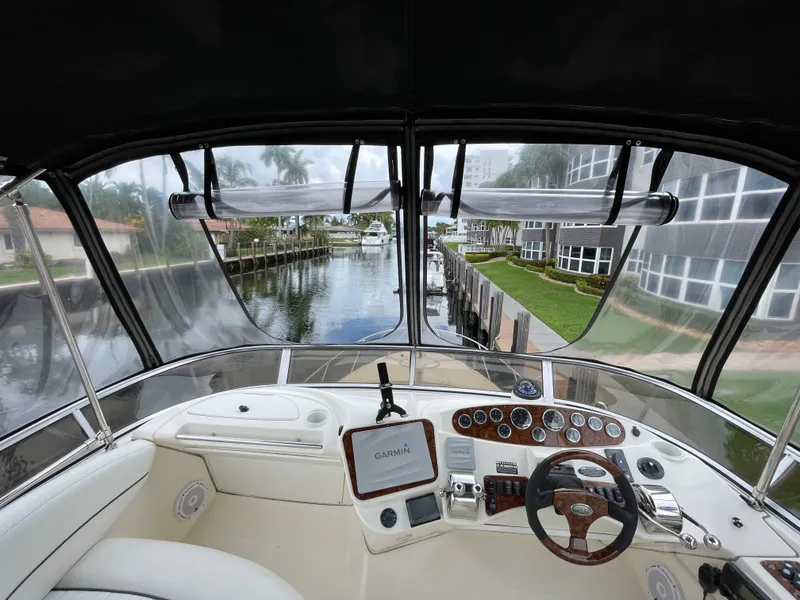 Slide: The Image of Meridian 341 Sedan 2008 - 25