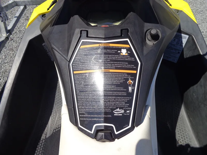 Slide: The Image of Sea-Doo Spark™ 3up 900 H.O. ACE™ iBR Convenience Package 2014 - 29
