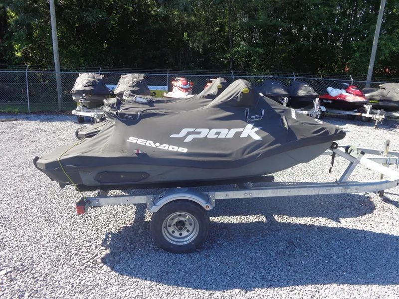 Slide: The Image of Sea-Doo Spark™ 3up 900 H.O. ACE™ iBR Convenience Package 2014 - 36