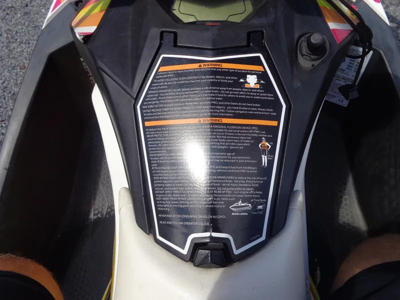 Slide: The Image of Sea-Doo Spark™ 3up 900 H.O. ACE™ iBR Convenience Package 2014 - 23