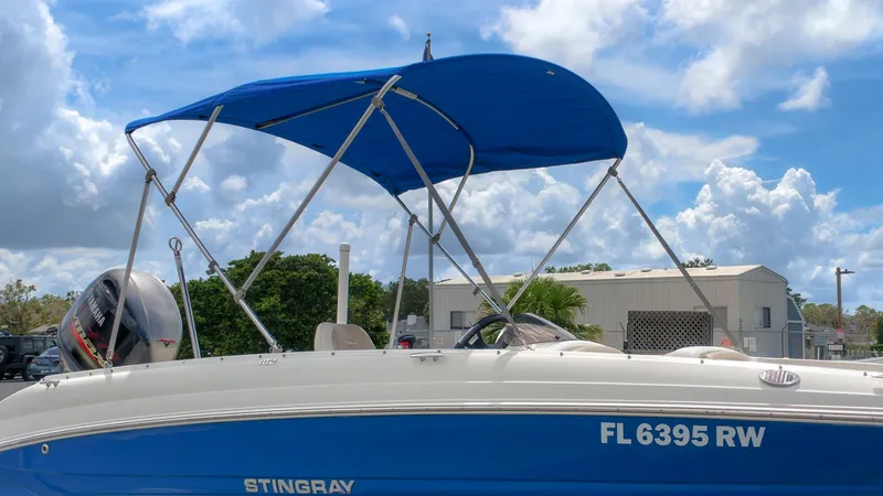 Slide: The Image of Stingray 182 SC 2019 - 15