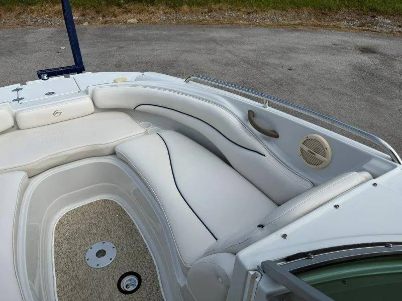 Slide: The Image of Crownline Boats 240 EX 2004 - 76