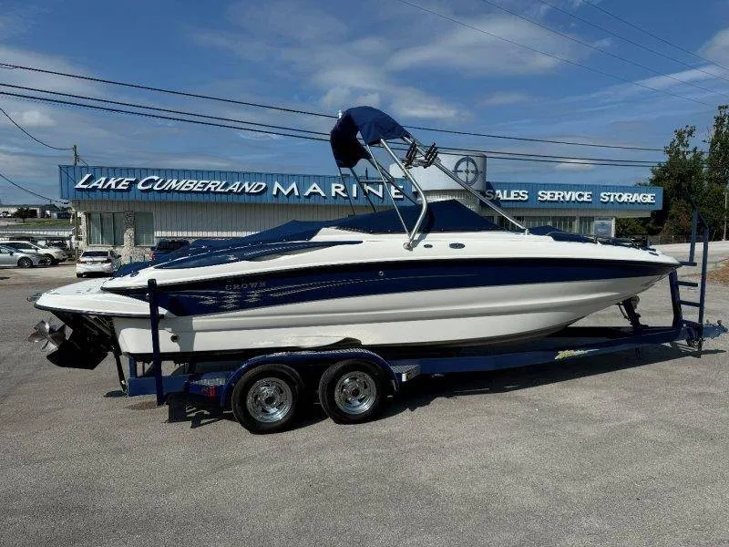 Slide: The Image of Crownline Boats 240 EX 2004 - 56