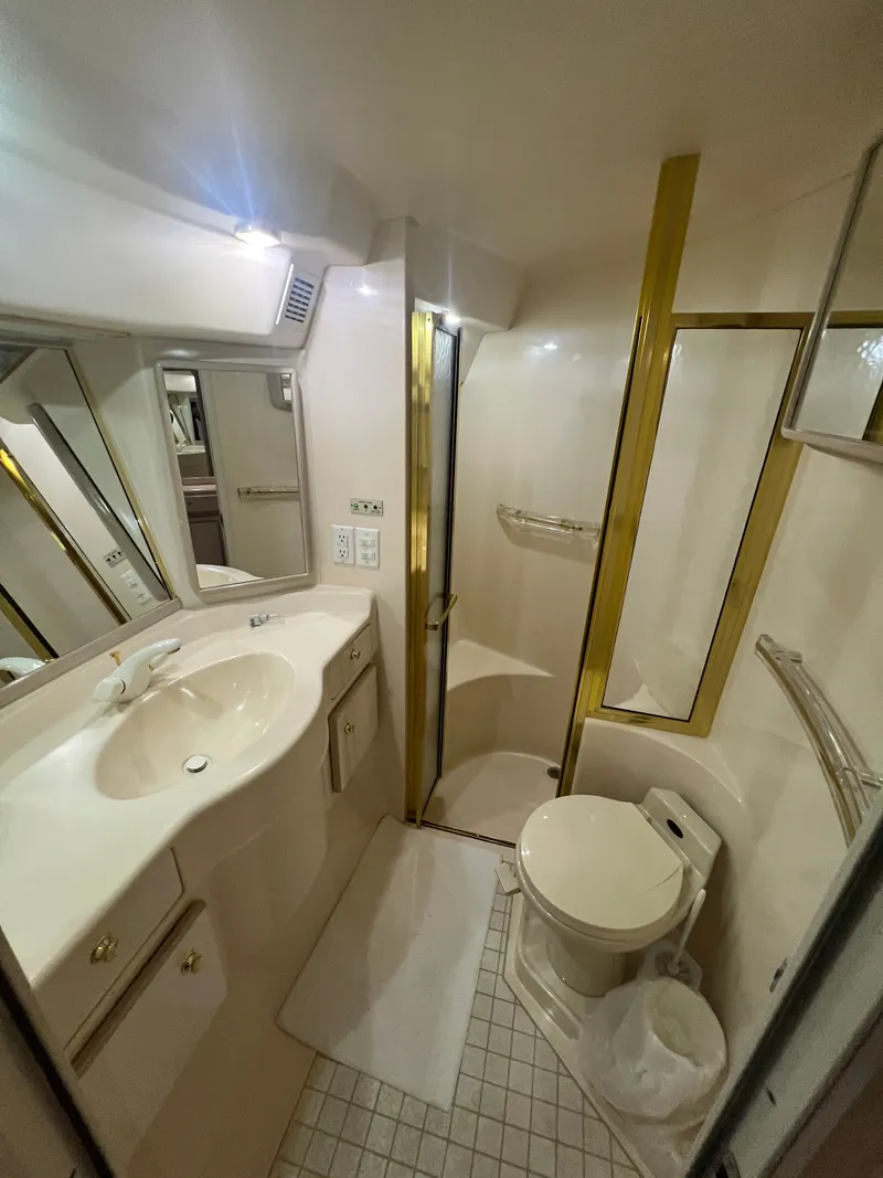 Slide: The Image of Sea Ray 500 Sundancer 1996 - 19