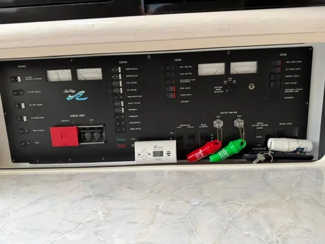 Slide: The Image of Sea Ray 500 Sundancer 1996 - 22