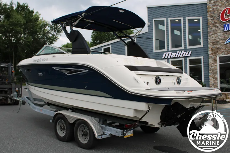 Slide: The Image of Sea Ray SLX 250 2019 - 3