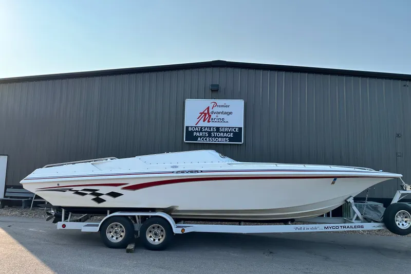 The Image of 2001 Fountain 29 Fever boat on trailer at Premier Advantage Marine. - 0