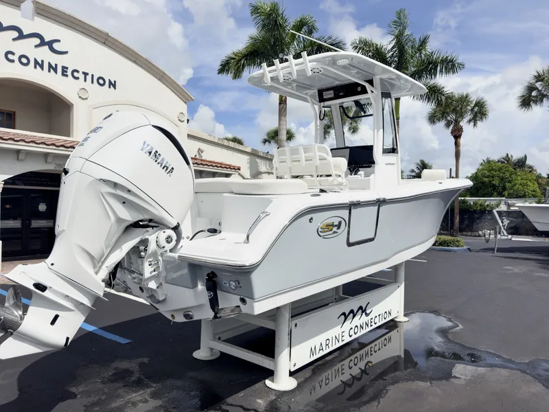 Slide: The Image of Sea Hunt Ultra 235SE 2027 - 7