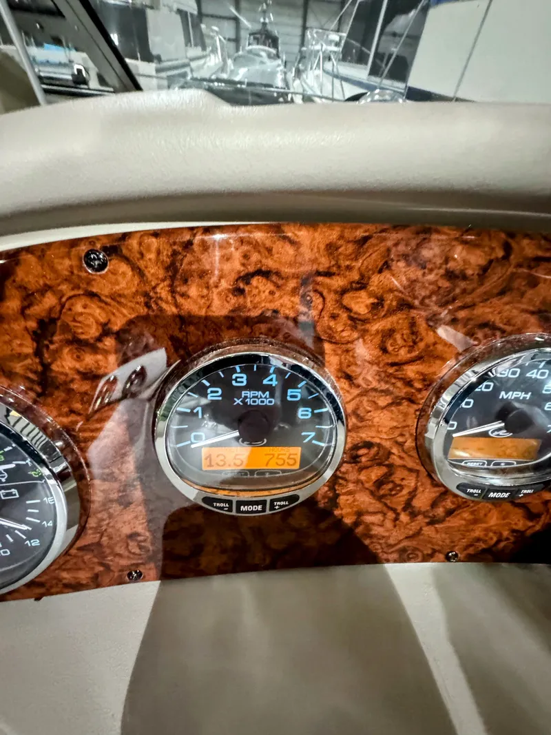 Slide: The Image of Sea Ray Sundancer 320 2007 - 25