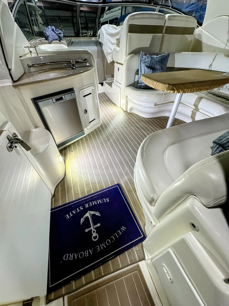 Slide: The Image of Sea Ray Sundancer 320 2007 - 18
