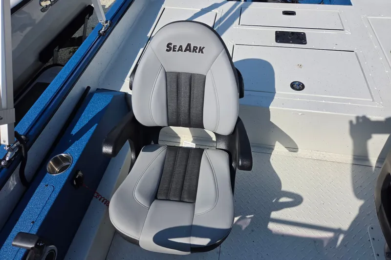 Slide: The Image of 2026 SeaArk Big Easy boat seat, featuring a sleek design and comfortable padding. - 3