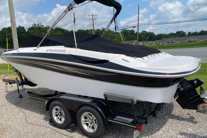 Slide: The Image of 2008 Four Winns H220 boat on trailer - 16