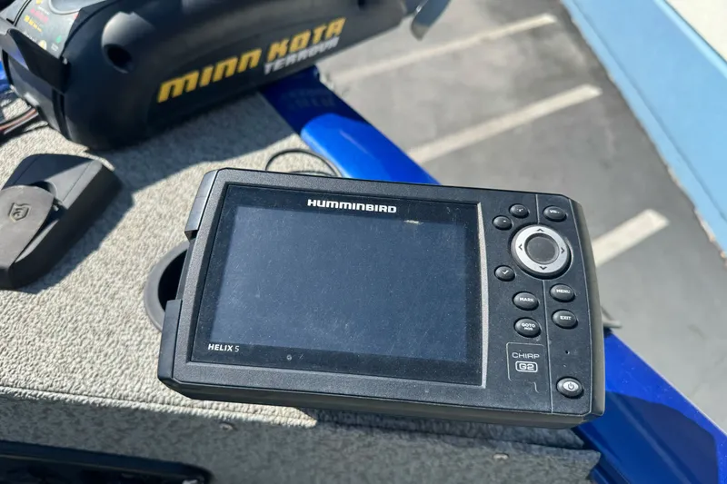 Slide: The Image of Humminbird Helix 5 fish finder on 2016 Tracker Pro Guide V-175 WT boat. - 15