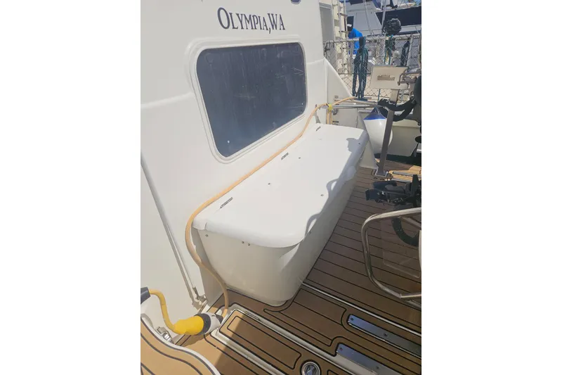 Slide: The Image of 2005 Meridian 368 Motoryacht deck with seating, located in Olympia, WA. - 61