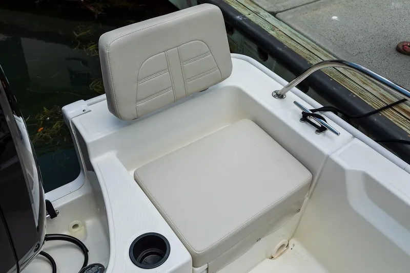 Slide: The Image of Manufacturer Provided Image: 2019 Boston Whaler 190 Montauk boat seat and console detail. - 9