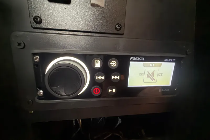Slide: The Image of Fusion MS-RA70 stereo system on a 2003 Sea Ray Sundancer 320 boat. - 35
