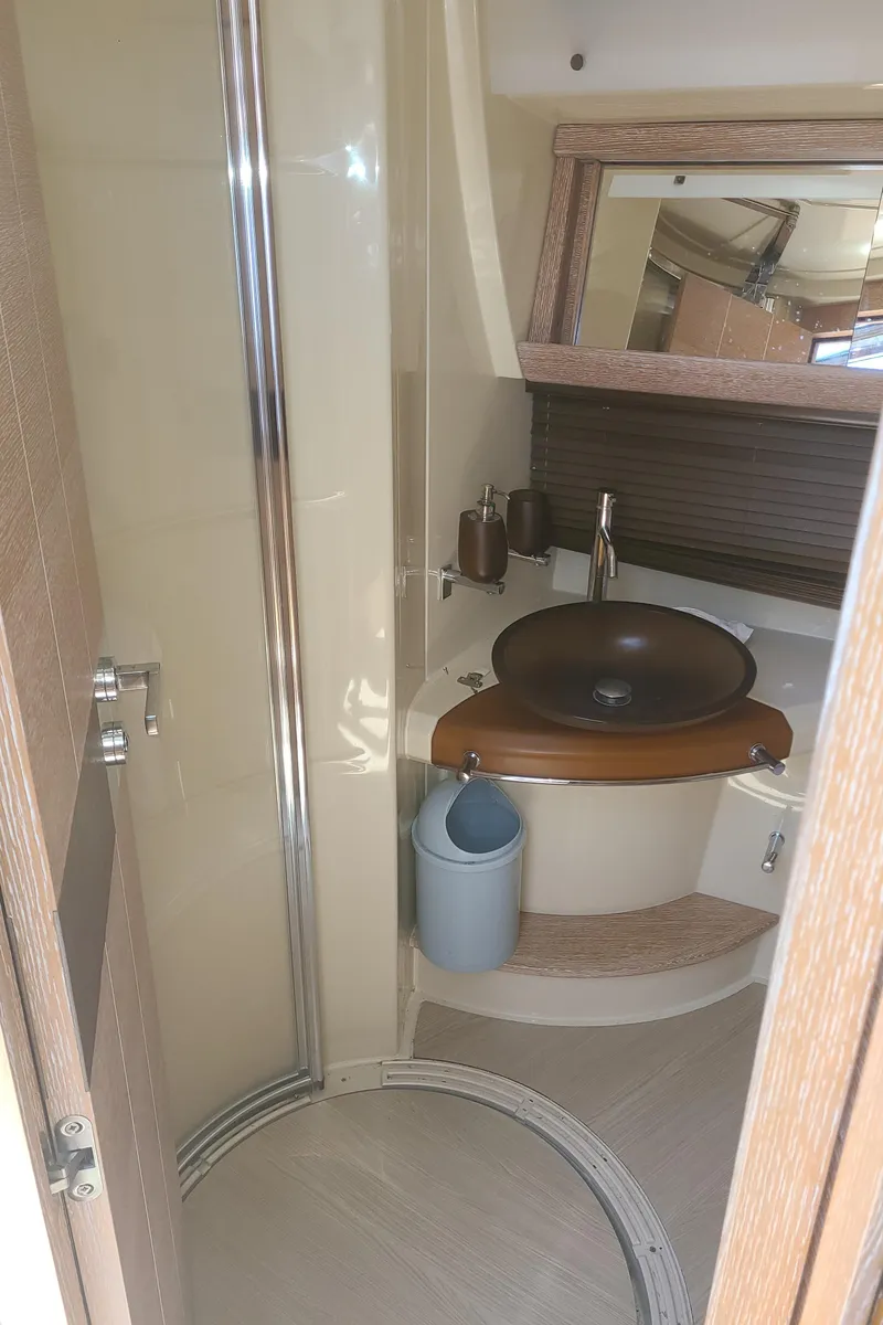 Slide: The Image of Azimut 47 2011 - 54